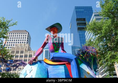 27. MAI 2025 Austin, TX, USA - bunte Straßenskulpturen und Kunstwerke als Teil der Keep Austin Weird Movement. Stockfoto