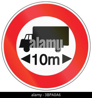 Verkehrsschild in Kambodscha - Längenbegrenzung. Stockfoto