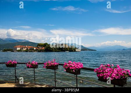 Isola Bella am Lago Maggiore, aus Stresa, Italien Stockfoto