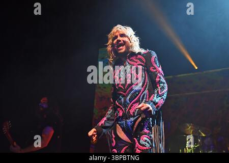LONDON, ENGLAND - APRIL 30: Bill Kaulitz von „Tokio Hotel“ tritt am 30. April 2023 in der Indigo, O2 Arena, Greenwich auf.CAP/MAR ©MAR/Capital Pictures Stockfoto