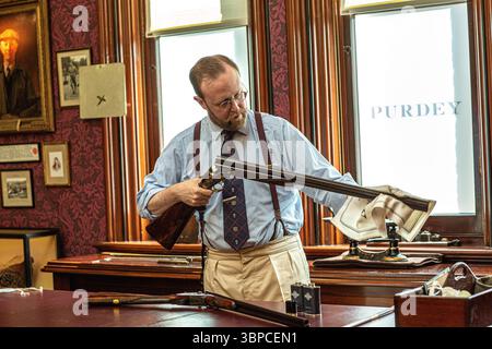 Nicholas Harlow Gunroom Manager James Purdey & Sons Stockfoto