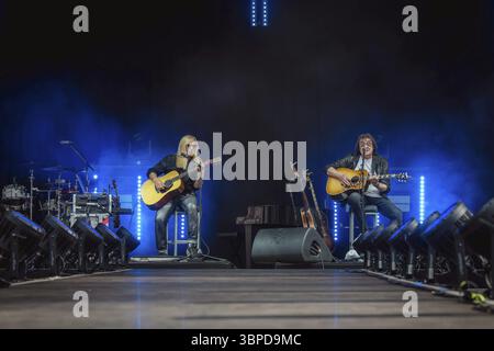 Uwe Hassbecker (Silly) und Maschine live beim Berliner Rundfunk 91,4 Open Air in der Berliner Parkbühne Wuhlheide am 05.07.2025 Stockfoto