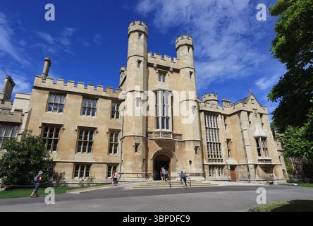 Lambeth Palace Courtyard innerhalb des historischen Palastes, der Londoner Residenz des Erzbischofs von Canterbury, Leiter der anglikanischen Kirche, Großbritannien Stockfoto