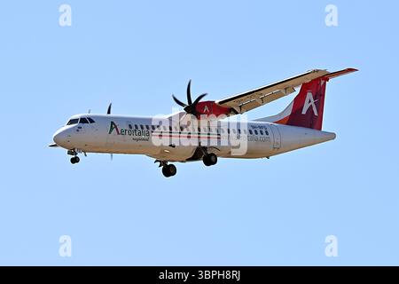 Fiumicino, Latium. Juli 2025. ATR 72-600 Aeroitalia .Flugzeug zum Flughafen Fiumicino. Fiumicino (Italien), 08. Juli 2025 Fotografo01 Credit: Independent Photo Agency/Alamy Live News Stockfoto
