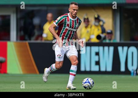 8. Juli 2025: East Ritherford, NJ, USA; Rene of Fluminense spielt mit dem Ball während des Spiels zwischen Fluminense und Chelsea FC im Halbfinale der FIFA Club-Weltmeisterschaft 2025 im MetLife Stadium Stockfoto