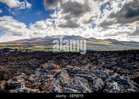 Blick auf die raue vulkanische Landschaft von Kap Kinau auf der hawaiianischen Insel Maui Stockfoto