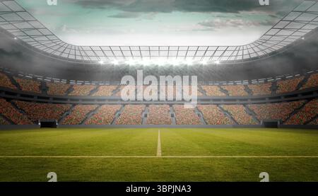 Die flache Arena zeigt einen grünen Pitch in der Mittellinie der Sitzreihen gekrümmte Dachscheinwerfer unter bewölktem Himmel Stockfoto