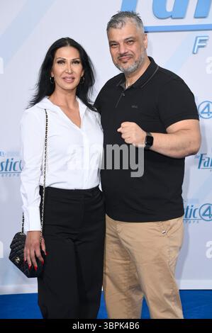 Imad Mardnli mit Ehefrau Samia Mardnli beim Fan Event zum Kinofilm 'die fantastischen vier: Erste Schritte' im das Center. Berlin, 08.07.2025 Stockfoto