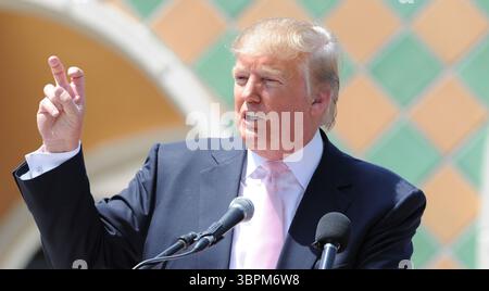 27. Juni 2015, Manhattan, New York, Vereinigte Staaten von Amerika: NEW YORK, NY - 29. JUNI: DATEIFOTOS - NBCUniversal bricht unter dem Druck einer Reihe hispanischer Gruppen am 29. Juni 2015 in New York City seine Geschäftsbeziehungen zum Präsidentschaftskandidaten Donald Trump ab....Leute: Donald Trump (Kreditbild: © SMG via ZUMA Wire) Stockfoto