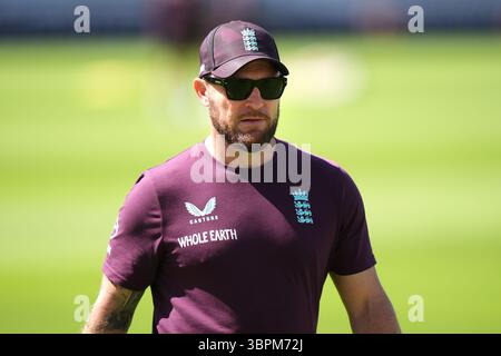 Der englische Cheftrainer Brendon McCullum während einer Nets Session auf dem Lord's Cricket Ground in London. Bilddatum: Mittwoch, 9. Juli 2025. Stockfoto