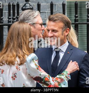 London, Großbritannien. Juli 2025. Der britische Premierminister Sir Keir Starmer und seine Frau Victoria begrüßen den französischen Präsidenten Emmanuel Macron und seine Frau Brigitte in der Downing Street zu Gesprächen am zweiten Tag des Staatsbesuchs Credit: Phil Robinson/Alamy Live News Stockfoto
