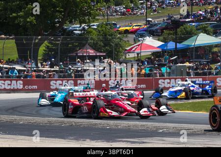 Elkhart Lake, Wa, USA. Juni 2025. Der Fahrer DER NTT INDYCAR-SERIE ALEX PALOU (10) (ESP) aus Barcelona, Spanien, fährt während des XPEL Grand Prix auf der Road America in Elkhart Lake WA durch die Kurven. (Kreditbild: © Walter G. Arce Sr./ASP via ZUMA Press Wire) NUR REDAKTIONELLE VERWENDUNG! Nicht für kommerzielle ZWECKE! Stockfoto