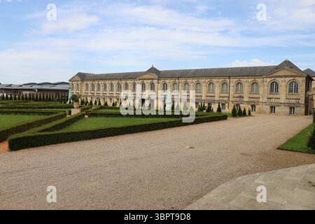 Ehemalige Prämonstratenserabtei, umgebaut in ein Hotel, Stadt Pont à Mousson, Departement Meurthe et Moselle, Frankreich Stockfoto