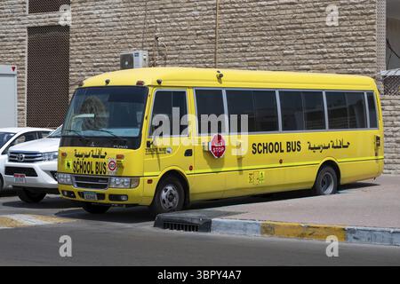 Schulbus, Abu Dhabi, Vereinigte Arabische Emirate Stockfoto