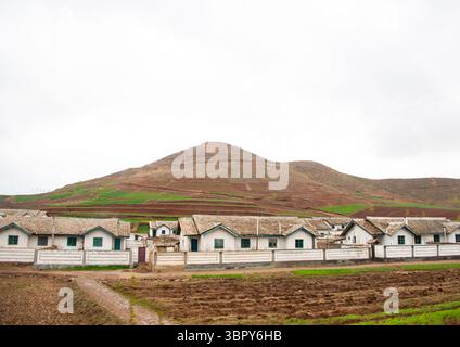 Häuser in einem Dorf, North Hwanghae, Kaesong, Nordkorea Stockfoto
