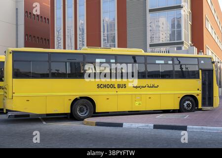 Schulbus, Abu Dhabi, Vereinigte Arabische Emirate Stockfoto