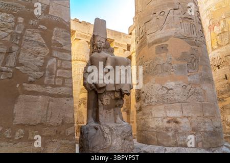 Amun Ra Statue. Karnak Tempelkomplex, Luxor Stockfoto