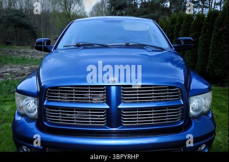 Dodge RAM 1500, Auto, Motor, Transport, Reise, Sicherheit, Foto Kazimierz Jurewicz, Dodge RAM 1500 SUV, Quad Cab Stockfoto