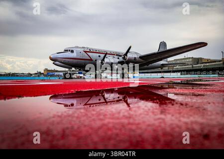 Berlin, Allemagne. Juli 2025. Atmosphäre Track Ambiente während des Berliner ePrix, 13. Und 15. Runde der ABB FIA Formel E Weltmeisterschaft 2024-25, auf dem Tempelhof Airport Street Circuit vom 11. Bis 13. Juli 2025 in Berlin - Foto Paulo Maria/DPPI Credit: DPPI Media/Alamy Live News Stockfoto