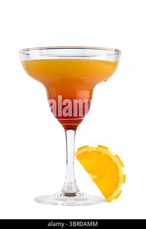 Saftiger Tequila Sonnenaufgang Cocktail isoliert auf weiß Stockfoto