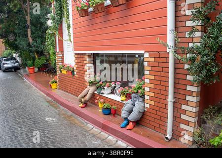 Ein Blick auf die Gegend in der Nähe des Avicenna Hotel Sultanahmet in Istanbul, Türkei. Stockfoto