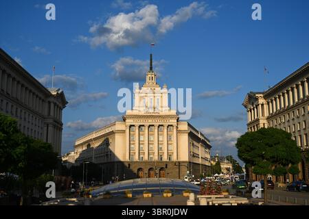 Sofia, Bulgarien - 14. Juni 2025: Nationalversammlung der Republik Bulgarien in Sofia. Stockfoto