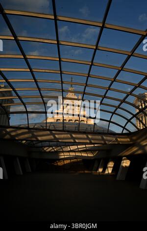 Sofia, Bulgarien - 14. Juni 2025: Nationalversammlung der Republik Bulgarien in Sofia. Stockfoto