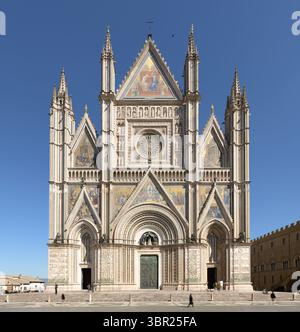 Fassade der Kathedrale von Orvieto (Duomo di Orvieto), Italien Stockfoto
