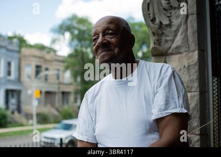 Juli 2020, Chicago, IL, USA: Rufus Sims, 87 ist der Neffe von Herman und Irving Arthur, die 1920 in Paris gelyncht wurden. Ã¢â‚¬Å"meine Onkel wurden lebendig auf einem Feld verbrannt, weil sie sich gewehrt haben", sagte Sims. "Viele Menschen haben ihr Leben verloren, weil sie sich wehren. Für die jüngere Generation ist es wichtig, das zu verstehen. (Kreditbild: © TNS via ZUMA Wire) Stockfoto