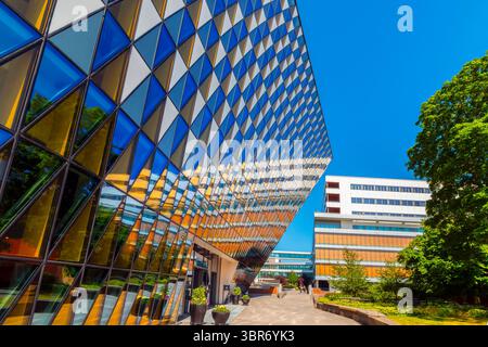 Aula Medica, Karolinska-Institut in Solna, Stockholm Schweden. Das Auditorium ist ein Gebäude für das Karolinska Institutet auf dem Campus Solna in Solnavägen in Stockfoto
