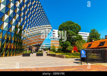 Aula Medica, Karolinska-Institut in Solna, Stockholm Schweden. Das Auditorium ist ein Gebäude für das Karolinska Institutet auf dem Campus Solna in Solnavägen in Stockfoto