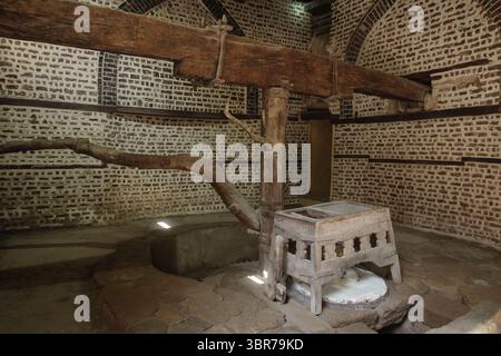 Das Amasyali-Haus und das Abu Shahin-Haus mit seiner Mühle in Rashid, bekannt als Rosetta, Nordküste Ägyptens. Stockfoto
