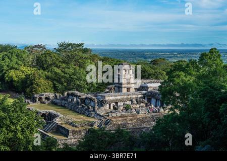 30. Juli 2018, Palenque, Chiapas, Mexiko: Der Palast in den Ruinen der Maya-Stadt Palenque, Nationalpark Palenque, Chiapas, Mexiko. Ein UNESCO-Weltkulturerbe. (Kreditbild: © Jon G. Fuller, Jr/VW Bilder via ZUMA Wire) Stockfoto