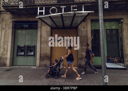 11. August 2020, Barcelona, Katalonien: Das exe Ramblas Boqueria ist eines der rund 75 % der Hotels in Barcelona, die aufgrund der anhaltenden Coronavirus-Krise geschlossen bleiben. Der Tourismus ist in der katalanischen Hauptstadt auf 12 % gesunken, nachdem Frankreich, das Vereinigte Königreich und Deutschland „Reiseverbote“ verhängt hatten. (Foto: © Matthias Oesterle/ZUMA Wire) Stockfoto