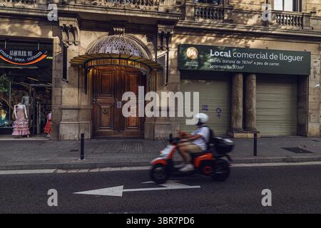 11. August 2020, Barcelona, Katalonien: Das Granvia ist eines der rund 75 % der Hotels in Barcelona, die aufgrund der anhaltenden Coronavirus-Krise geschlossen bleiben. Der Tourismus ist in der katalanischen Hauptstadt auf 12 % gesunken, nachdem Frankreich, das Vereinigte Königreich und Deutschland „Reiseverbote“ verhängt hatten. (Foto: © Matthias Oesterle/ZUMA Wire) Stockfoto