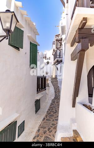 Blick auf die Altstadt von Binibeca Vell, Menorca, die Balearen, Spanien Stockfoto