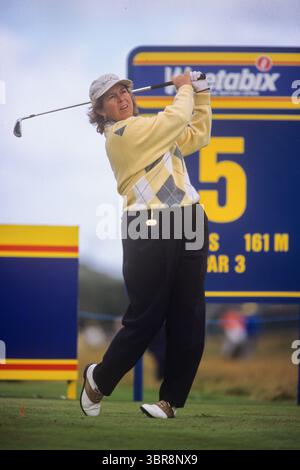 Hollis Stacy wurde 1954 als US-amerikanischer Profi-Golfer geboren. 1974 wurde sie Mitglied der LPGA Tour und gewann vier große Meisterschaften bei den Weetabix Women’s British Open 1992 Foto: Mark Newcombe / www.visionsingolf.com die Weetabix Women’s British Open 1992 fanden vom 13. Bis 15. August 1992 auf dem Duke's Course des Woburn Golf and Country Club in Little Brickhill in der Nähe von Milton Keynes, England, statt. Stockfoto