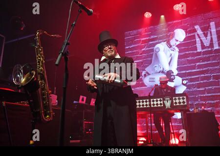 LONDON, ENGLAND - 18. OKTOBER: Lee Thompson of Madness tritt am 18. Oktober 2023 in London auf. CAP/MAR ©MAR/Capital Pictures Stockfoto