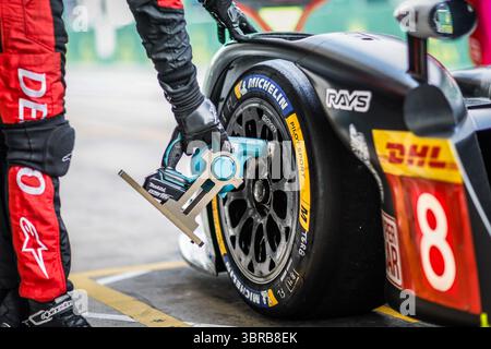 michelin, Reifen, pneu, Toyota GR010 Hybrid, während der Rolex 6 Hours of Sao Paulo 2025, 5. Runde der FIA Langstrecken-Weltmeisterschaft 2025, vom 11. Bis 13. Juli 2025 auf dem Interlagos Circuit in Sao Paulo, Brasilien Stockfoto