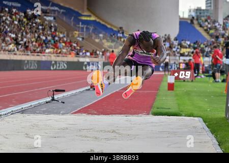 Monaco, Fürstentum Monaco. Juli 2025. Triple Jump Männer DIAZ HERNANDEZ Andy (ITA) während 2025 Wanda Diamond League, internationales Leichtathletikspiel in Monaco, Fürstentum Monaco, 11. Juli 2025 Credit: Independent Photo Agency/Alamy Live News Stockfoto