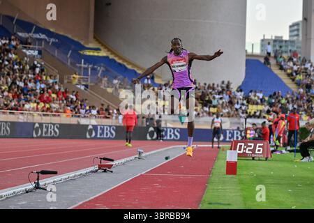 Monaco, Fürstentum Monaco. Juli 2025. Triple Jump Männer DIAZ HERNANDEZ Andy (ITA) während 2025 Wanda Diamond League, internationales Leichtathletikspiel in Monaco, Fürstentum Monaco, 11. Juli 2025 Credit: Independent Photo Agency/Alamy Live News Stockfoto