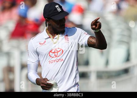 Lords Cricket Gound, London, Großbritannien. Juli 2025. Dritter Rothesay Cricket Test, Tag 2, England gegen Indien; Jofra Archer of England Credit: Action Plus Sports/Alamy Live News Stockfoto