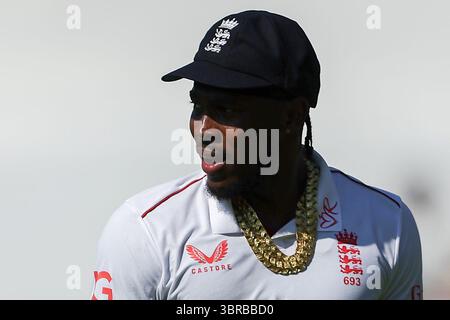 Lords Cricket Gound, London, Großbritannien. Juli 2025. Dritter Rothesay Cricket Test, Tag 2, England gegen Indien; Jofra Archer of England Credit: Action Plus Sports/Alamy Live News Stockfoto