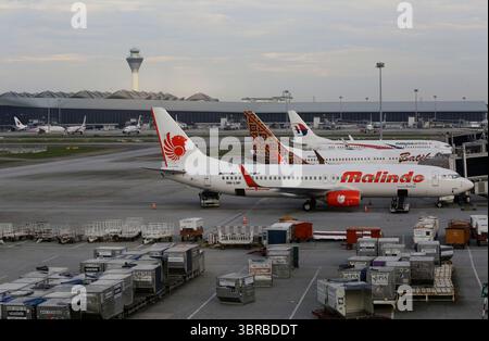 Kuala Lumpur, Malaysia - 6. Dezember 2022: Flugzeuge von Batik Malindo Airlines auf dem internationalen Flughafen KLIA. Stockfoto
