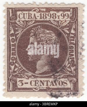 KUBA - 1898: 3 Centavo dunkelbraune Briefmarke mit Porträt von König Alfonso XIII., auch bekannt als El Africano oder der Afrikaner für seine afrikanistischen Ansichten. Er war König von Spanien von 1886 bis zum 14. April 1931, als die zweite spanische Republik ausgerufen wurde. Bei der Geburt wurde er Monarch, da sein Vater Alfonso XII. Im vergangenen Jahr gestorben war. Seine Mutter Maria Christina von Österreich war Regentin, bis er 1902 die volle Macht übernahm. Für seine Bemühungen beim Europäischen Kriegsministerium während des Ersten Weltkriegs erhielt er 1917 eine Nominierung für den Friedensnobelpreis Stockfoto