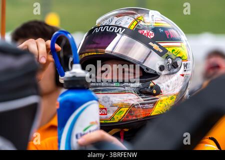 Newton, Ia, USA. Juli 2025. Der Fahrer DER NTT INDYCAR-SERIE, PATO OWARD (5) (MEX) aus Monterey, Mexiko, qualifiziert sich für das Sukup INDYCAR Race Weekend auf dem Iowa Speedway in NEWTON, IA. (Kreditbild: © Walter G. Arce Sr./ASP via ZUMA Press Wire) NUR REDAKTIONELLE VERWENDUNG! Nicht für kommerzielle ZWECKE! Stockfoto