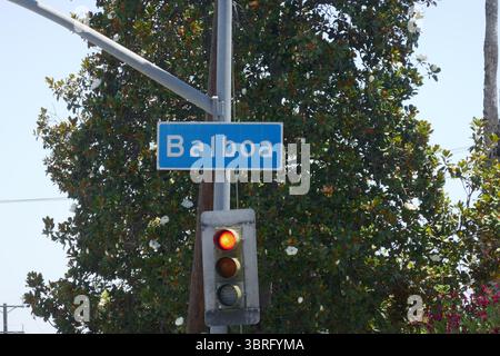 Encino, Kalifornien, USA 11. Juli 2025 Balboa Avenue am 11. Juli 2025 in Encino, Kalifornien, USA. Foto: Barry King/Alamy Stock Photo Stockfoto