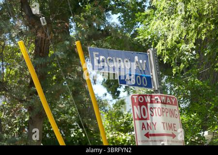 Encino, Kalifornien, USA 11. Juli 2025 Encino Avenue am 11. Juli 2025 in Encino, Kalifornien, USA. Foto: Barry King/Alamy Stock Photo Stockfoto