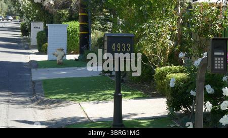 Encino, Kalifornien, USA 11. Juli 2025 Schauspielerin Sherry Jackson, ehemaliges Zuhause in der 4933 Encino Avenue am 11. Juli 2025 in Encino, Kalifornien, USA. Foto: Barry King/Alamy Stock Photo Stockfoto