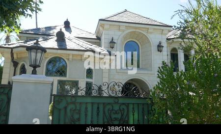 Encino, Kalifornien, USA 11. Juli 2025 Schauspielerin Sherry Jackson, ehemaliges Zuhause in der 4933 Encino Avenue am 11. Juli 2025 in Encino, Kalifornien, USA. Foto: Barry King/Alamy Stock Photo Stockfoto